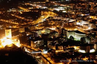 Ville de Martigny de nuit
